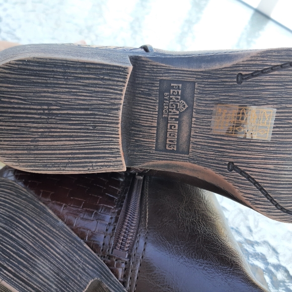 NEW Fergalicious by Fergie - ankle boots - Picture 8 of 9